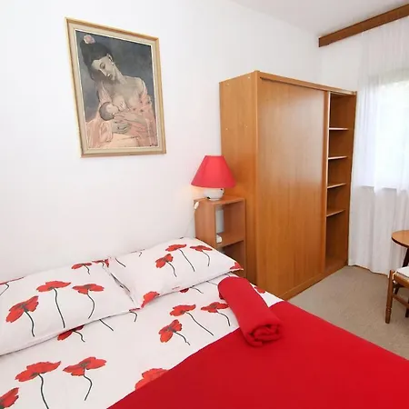 Vlad - Sea View Apartment