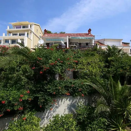 Vlad - Sea View
